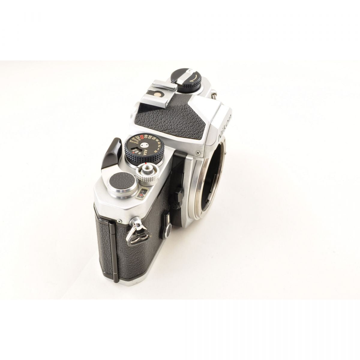 【中古】Nikon FM シルバー + Ai 24mm f/2.8 広角 単焦点 MFレンズセット
