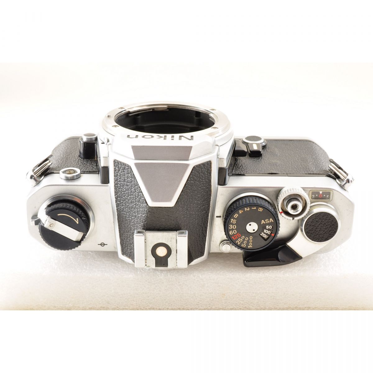 【中古】Nikon FM シルバー + Ai 24mm f/2.8 広角 単焦点 MFレンズセット