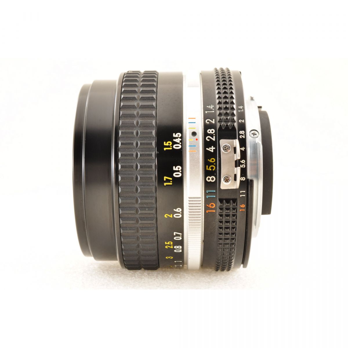 【中古】 【 Nikon AI-S NIKKOR 50mm f/1.4 MF単焦点レンズ, フード 】 Nikon 中古 NIKON レンズ nikkor 50mm f1.4 カメラレンズ