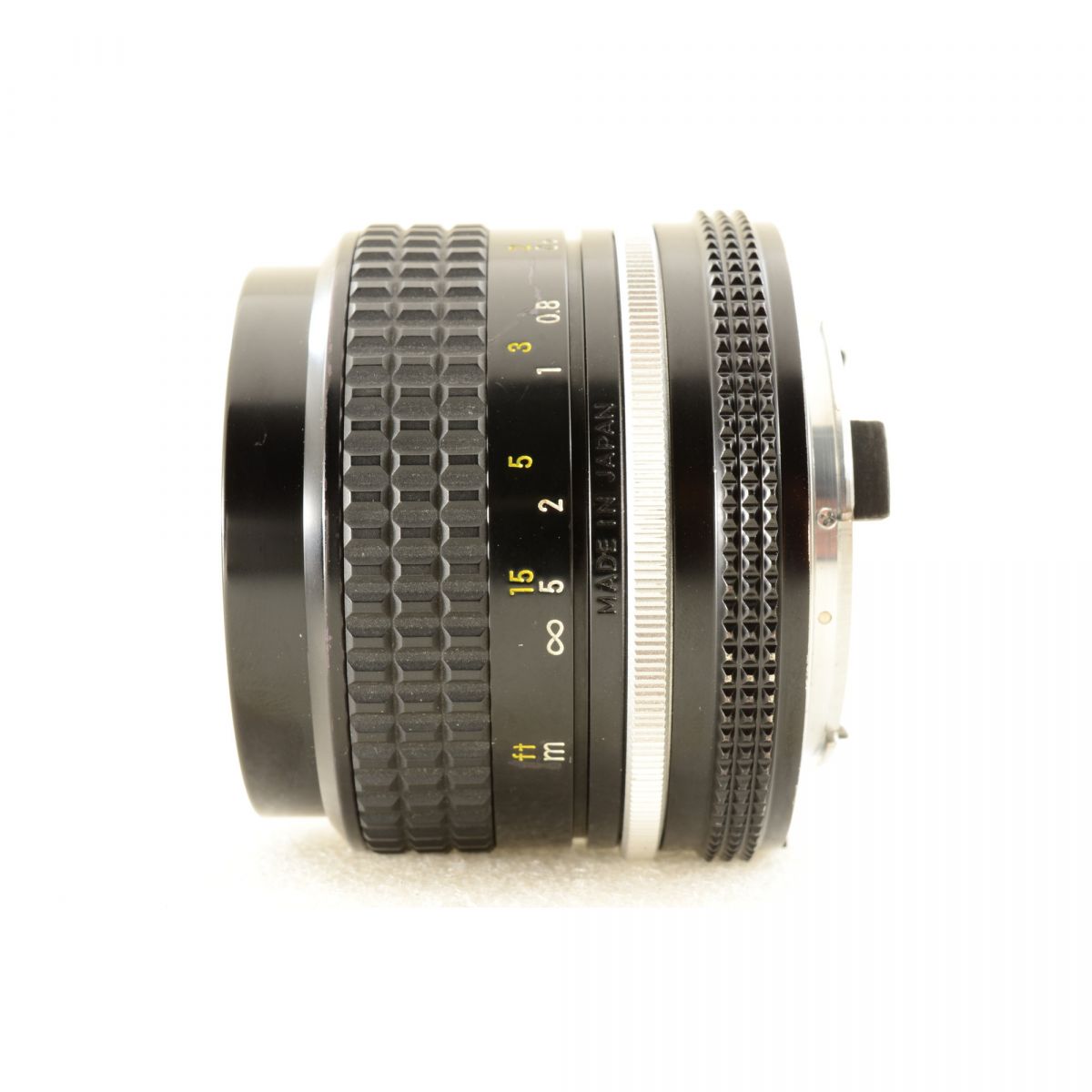 【中古】Nikon NIKKOR Ai 28mm f/3.5 広角 単焦点レンズ ニコン S/N: 1794472