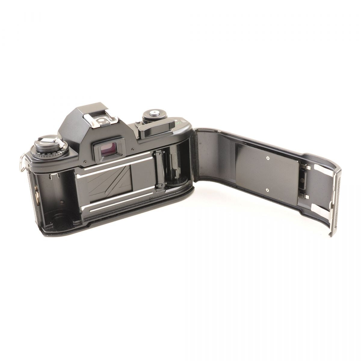 【中古】Nikon EM ブラック 35mm フィルム一眼レフカメラ+ニコン Ai-S 50mm f/1.8 パンケーキレンズセット