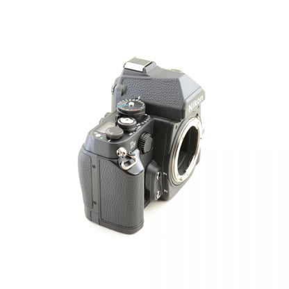【中古】Nikon Df 16.2MP ブラック 一眼レフ デジタルカメラ ニコン S/N:2031223