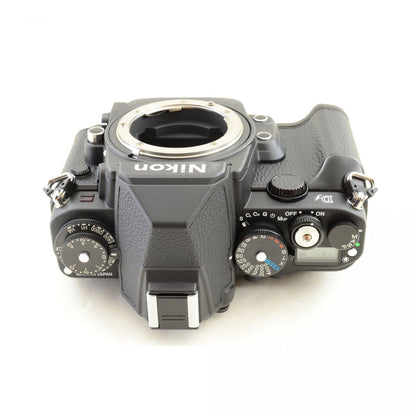【中古】Nikon Df 16.2MP ブラック 一眼レフ デジタルカメラ ニコン S/N:2031223