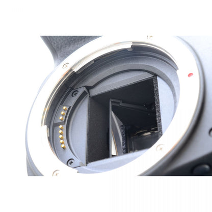【中古】Canon EOS 8000D 24.2 MP デジタル 一眼レフ カメラ ボディ キャノン S/N: 41042000327