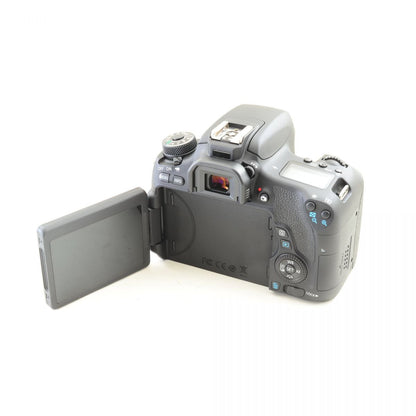 【中古】Canon EOS 8000D 24.2 MP デジタル 一眼レフ カメラ ボディ キャノン S/N: 41042000327