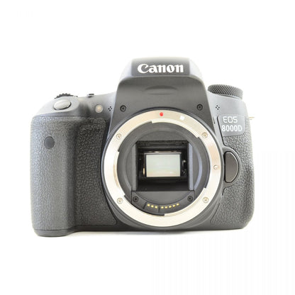 【中古】Canon EOS 8000D 24.2MP 一眼レフ デジタルカメラ EF-S 18-55mm f/3.5-5.6 IS STM ズームレンズセット キヤノン S/N:41032010847