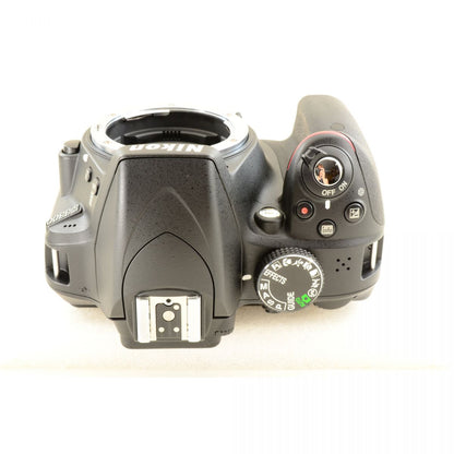 【中古】Nikon D3300 24.2MP ブラック AF-S 18-55mm II 55-200mm VR ダブルズームキット ニコン S/N: 2004643