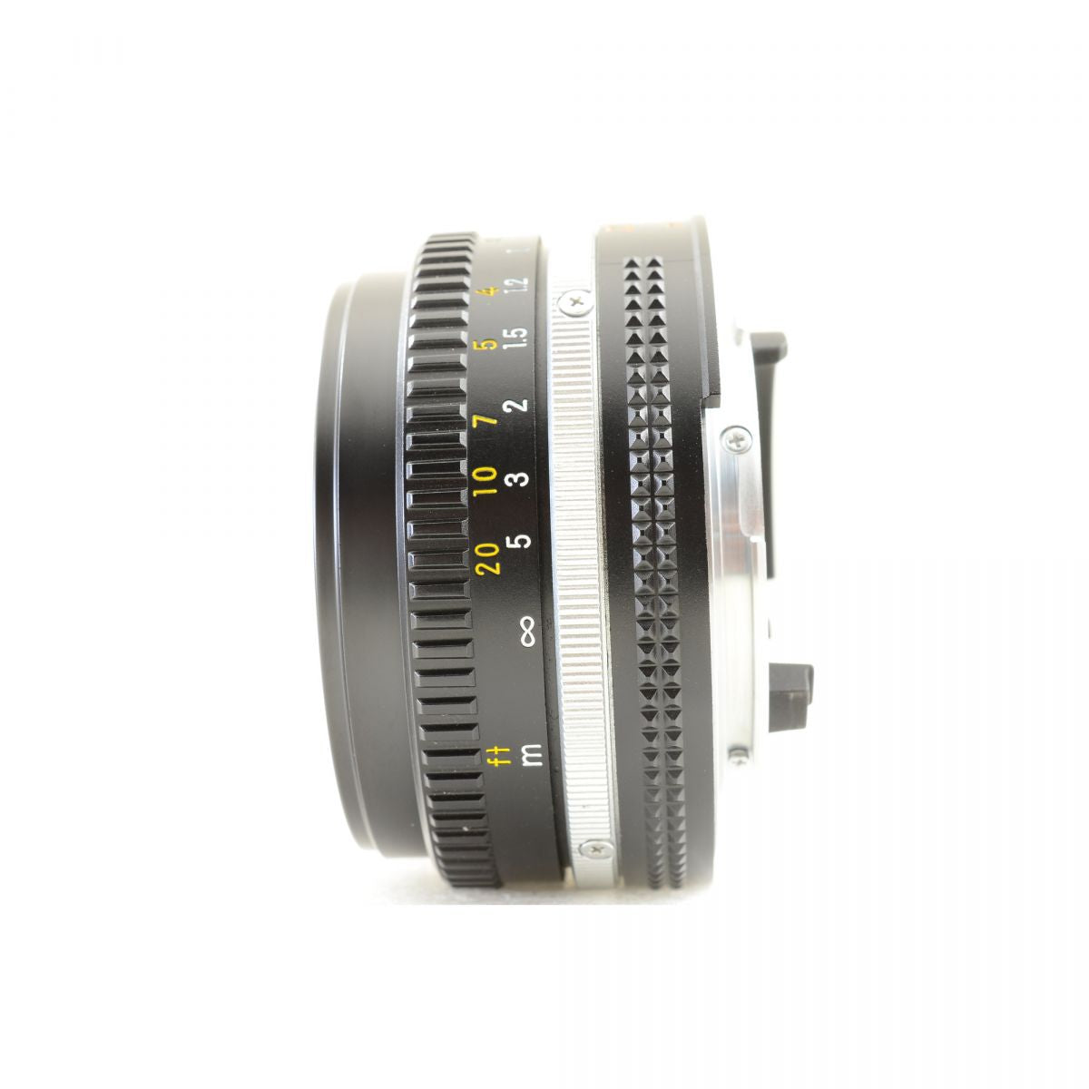 【中古】Nikon Ai-S NIKKOR 50mm F1.8 パンケーキ 単焦点 カメラレンズ 交換レンズ ニコン S/N:4444001