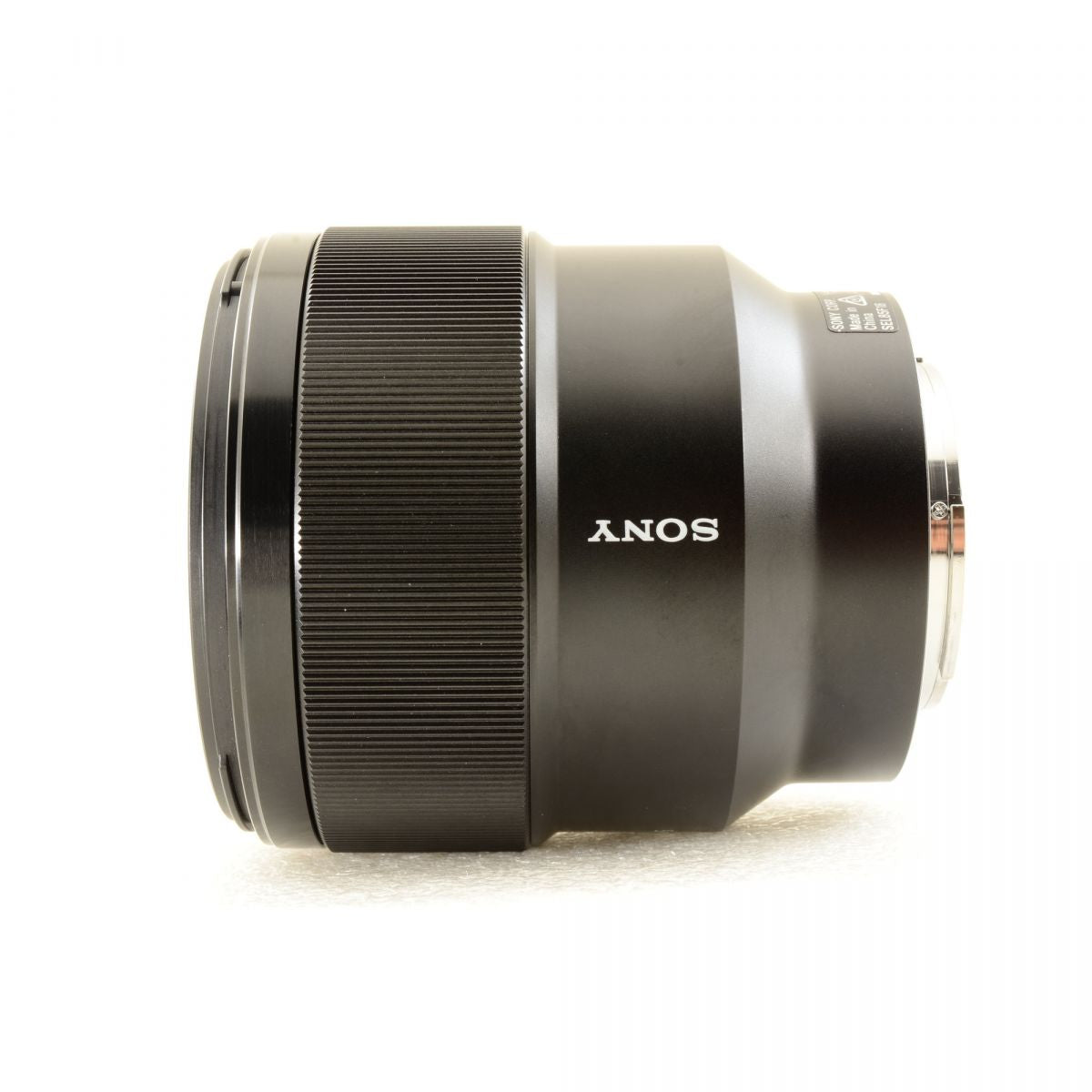 【中古】Sony FE 85mm F1.8 SEL85F18 フルサイズ 単焦点 カメラレンズ 交換レンズ フード付き ソニー S/N:3131862