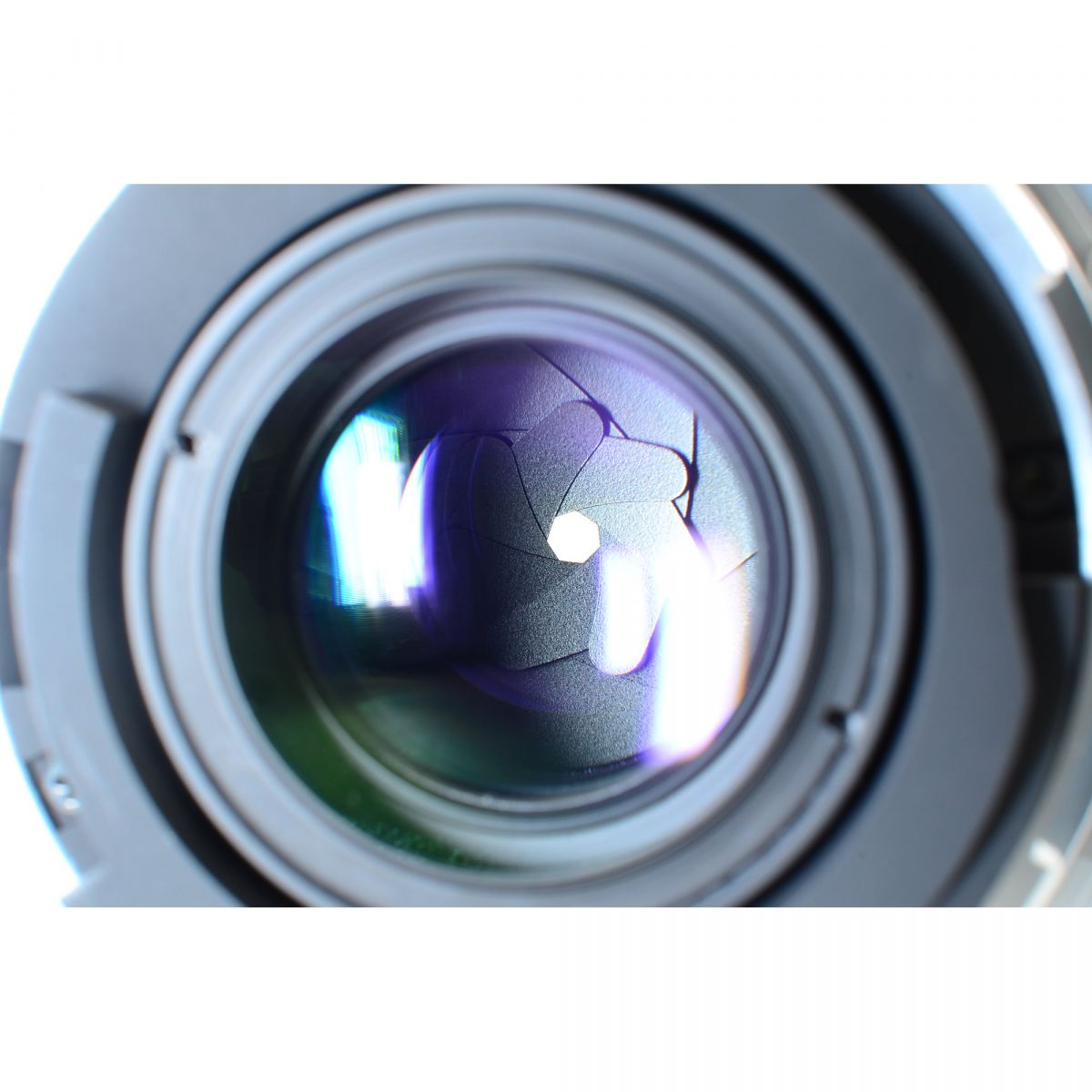 【中古】Nikon AF NIKKOR 24mm f/2.8 D 広角 単焦点 カメラレンズ 交換レンズ ニコン NIKKORシリーズ S/N:604396
