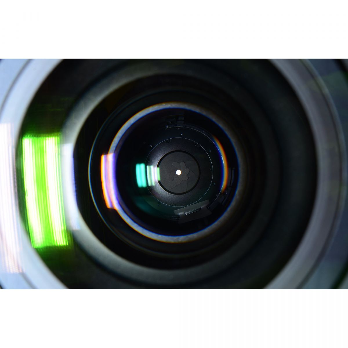 【中古】Nikon AF-S DX NIKKOR 18-140mm f/3.5-5.6G ED VR 望遠 ズーム カメラレンズ 交換レンズ ニコン S/N:20071931