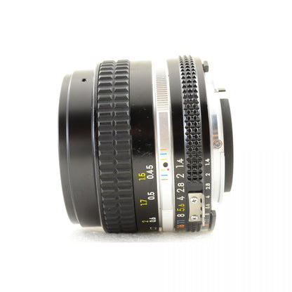 【中古】Nikon Ai-S NIKKOR 50mm f/1.4 元箱付き 標準 単焦点 カメラレンズ 交換レンズ ニコン NIKKORシリーズ S/N:5247516