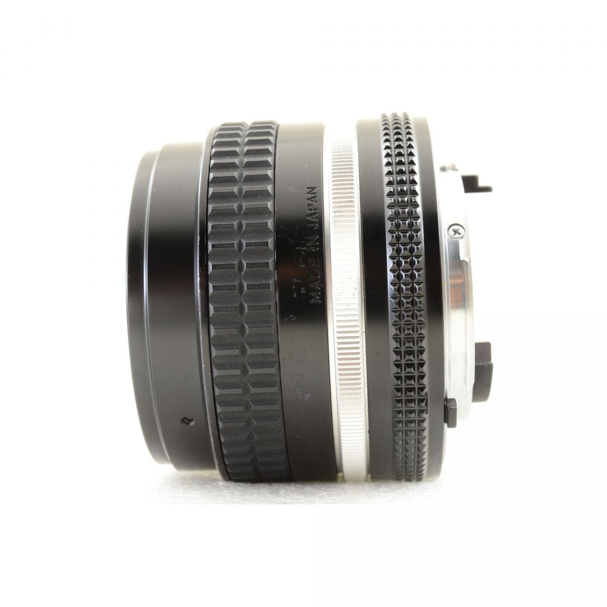 【中古】Nikon Ai-S NIKKOR 50mm f/1.4 元箱付き 標準 単焦点 カメラレンズ 交換レンズ ニコン NIKKORシリーズ S/N:5247516