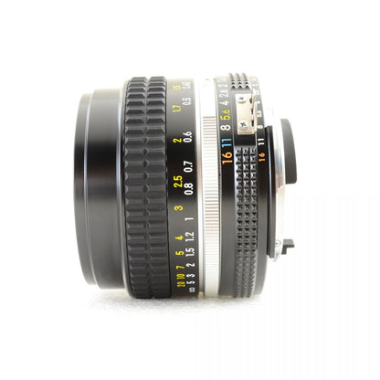 【中古】Nikon Ai-S NIKKOR 50mm f/1.4 標準 単焦点レンズ マニュアルフォーカス ニコン S/N: 5801352