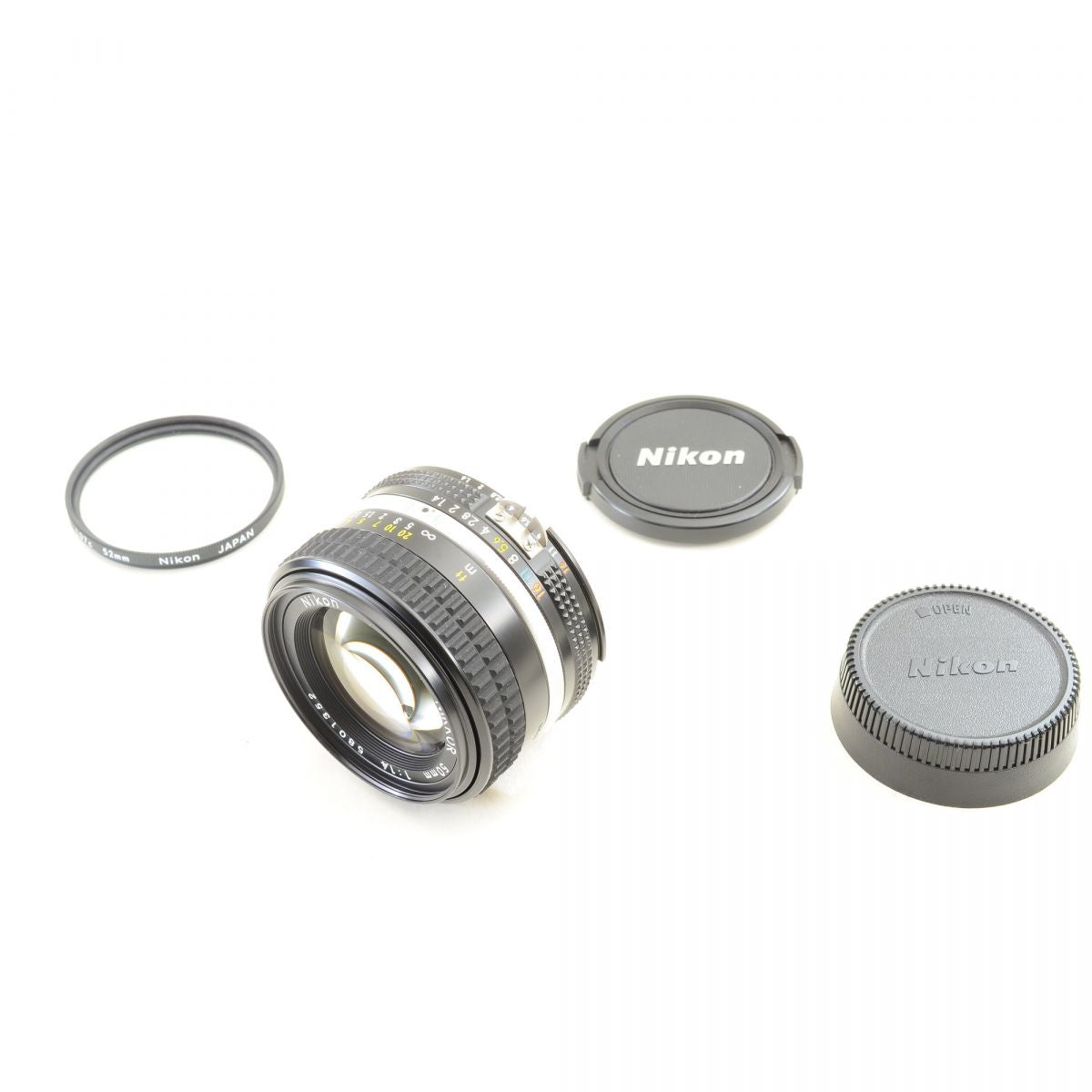 【中古】Nikon Ai-S NIKKOR 50mm f/1.4 標準 単焦点レンズ マニュアルフォーカス ニコン S/N: 5801352