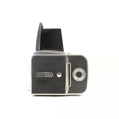 【中古】Hasselblad 500C/M 中判カメラ Planar C 80mm f2.8 T* レンズ マガジンType I ハッセルブラッド 単焦点 S/N: UE1233097