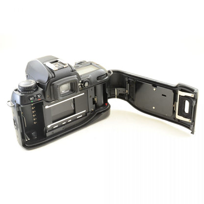 【中古】Nikon F80 ブラック 35mm 一眼レフ フィルムカメラ ニコン S/N:2022932