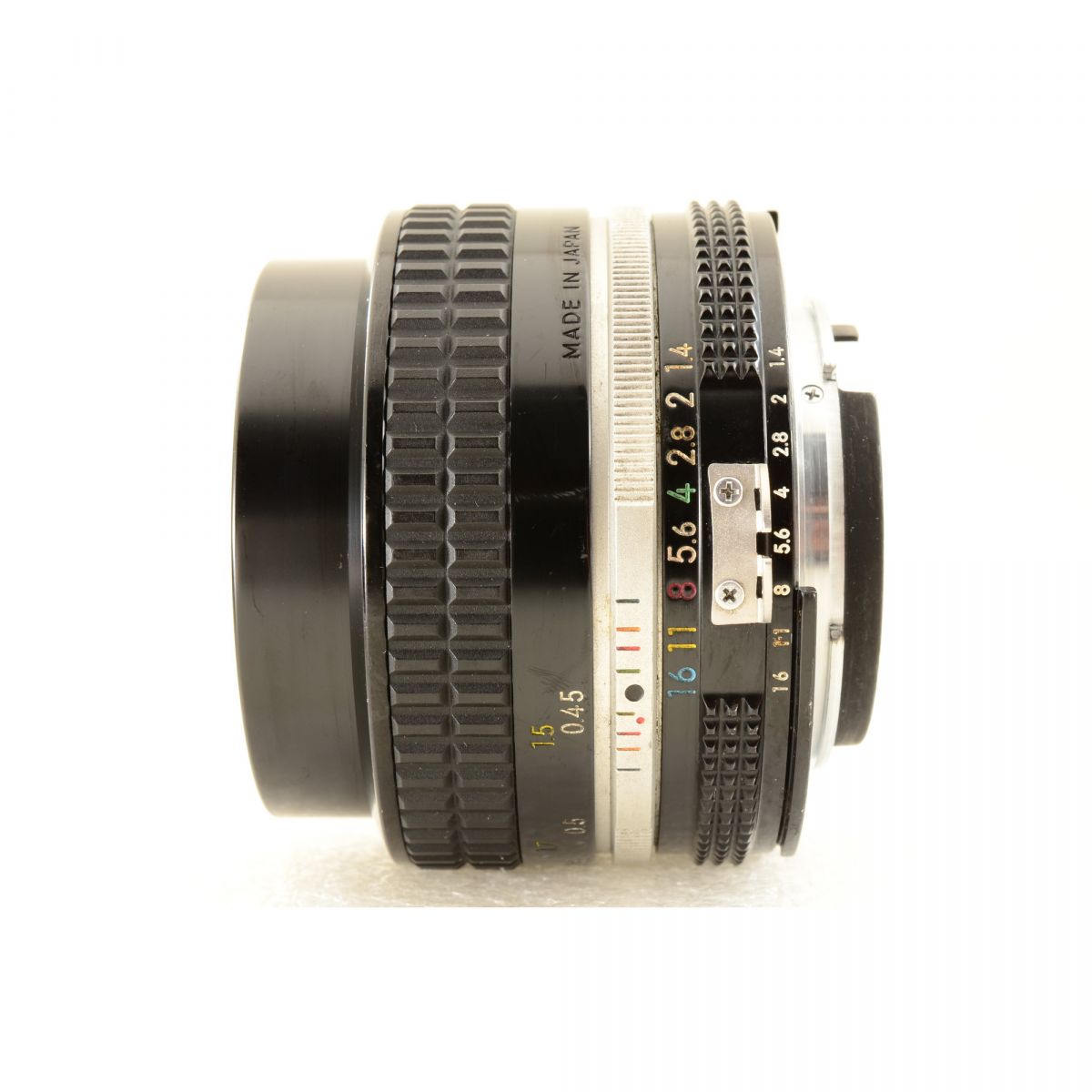 【中古】Nikon Ai NIKKOR 50mm f/1.4 標準 単焦点レンズ マニュアルフォーカス ニコン S/N: 4424576