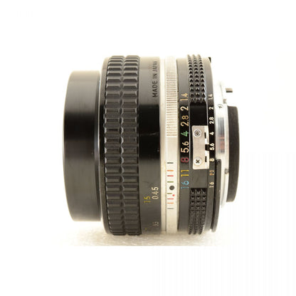 【中古】Nikon Ai NIKKOR 50mm f/1.4 標準 単焦点レンズ マニュアルフォーカス ニコン S/N: 4424576