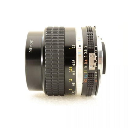 【中古】Nikon FE2 シルバー Ai NIKKOR 35mm f/2 単焦点レンズ付 フィルムカメラ ニコン S/N: 2552950