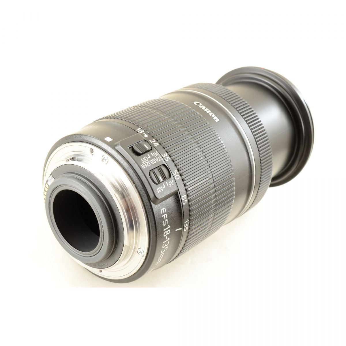 【中古】Canon EF-S 18-135mm f/3.5-5.6 IS 高倍率 ズームレンズ キャノン S/N: 1382502066