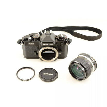 【中古】Nikon FE2 シルバー Ai NIKKOR 35mm f/2 単焦点レンズ付 フィルムカメラ ニコン S/N: 2552950