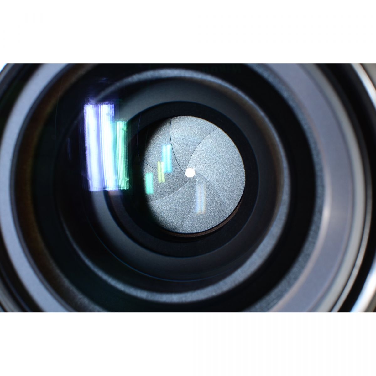 【中古】Nikon FE2 シルバー Ai NIKKOR 35mm f/2 単焦点レンズ付 フィルムカメラ ニコン S/N: 2552950