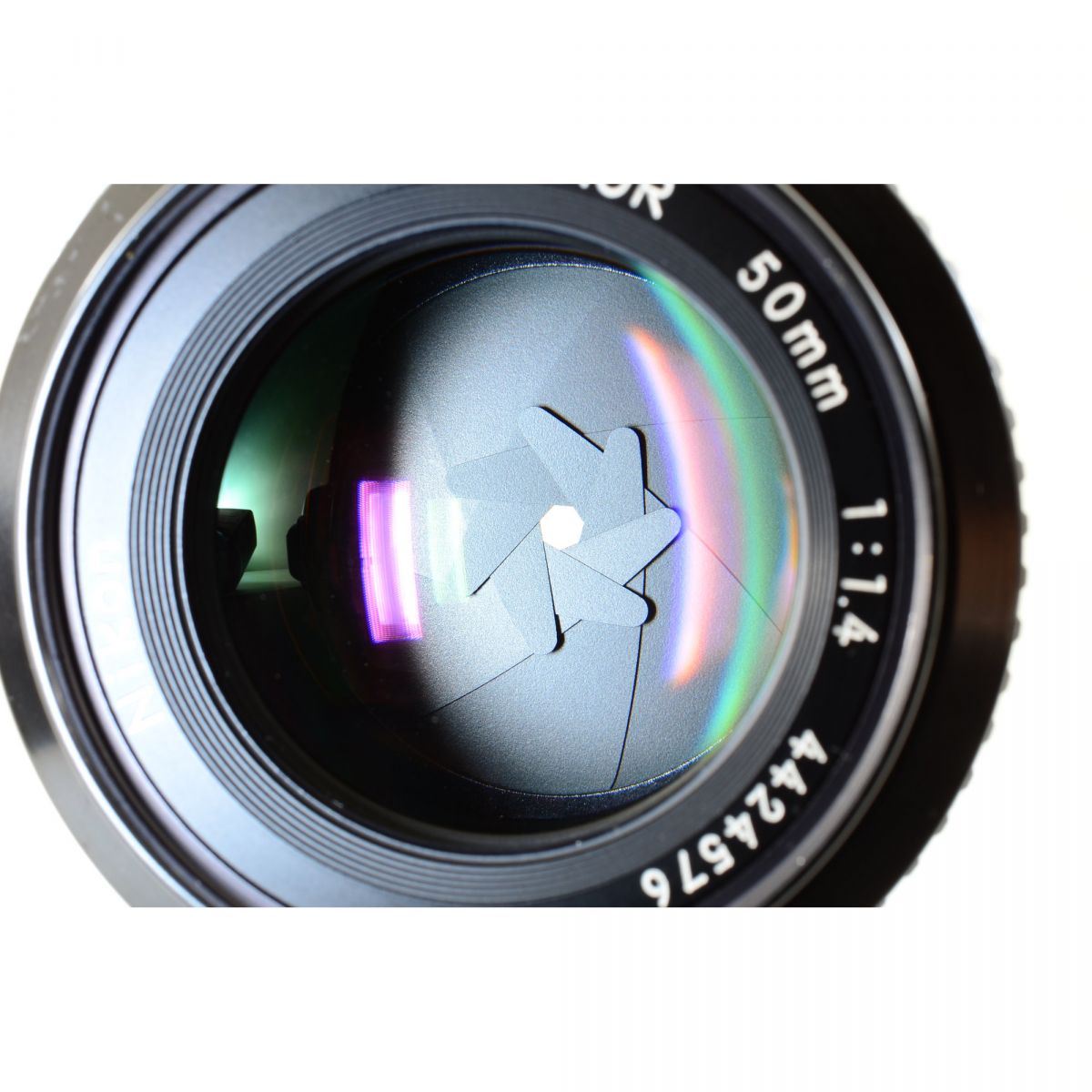 【中古】Nikon Ai NIKKOR 50mm f/1.4 標準 単焦点レンズ マニュアルフォーカス ニコン S/N: 4424576