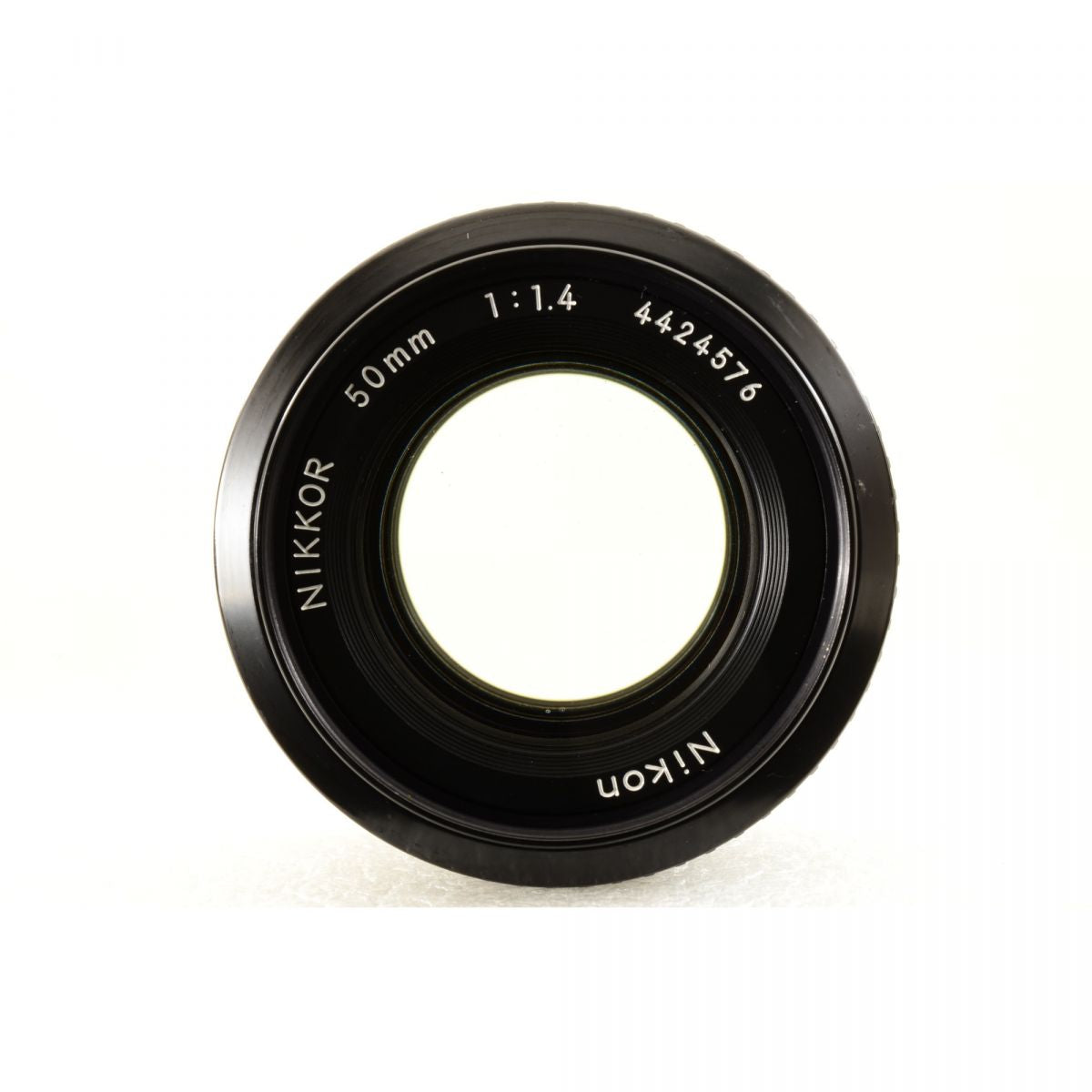 【中古】Nikon Ai NIKKOR 50mm f/1.4 標準 単焦点レンズ マニュアルフォーカス ニコン S/N: 4424576