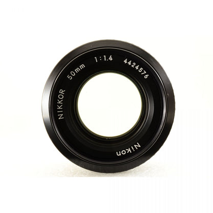 【中古】Nikon Ai NIKKOR 50mm f/1.4 標準 単焦点レンズ マニュアルフォーカス ニコン S/N: 4424576