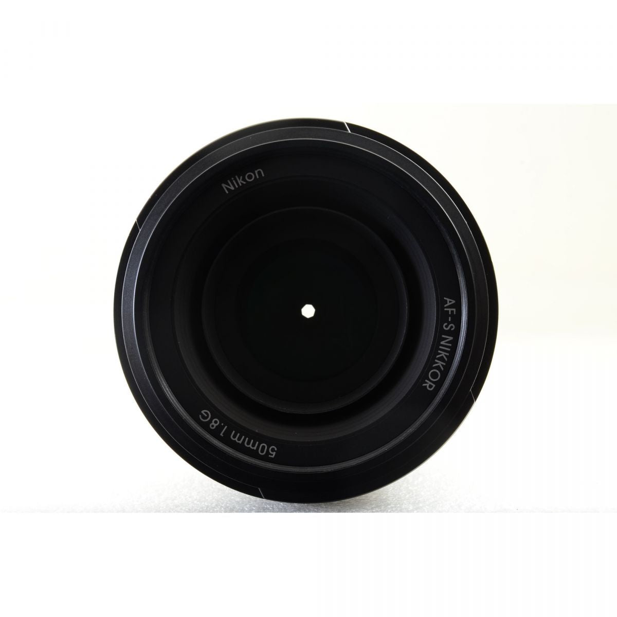 【中古】Nikon AF-S NIKKOR 50mm f/1.8 G 標準 単焦点 カメラレンズ 交換レンズ ニコン S/N:3404258