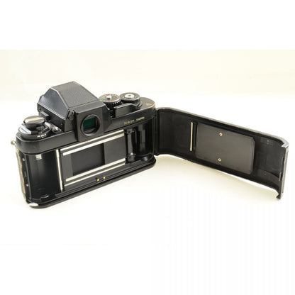 【中古】Nikon F3 アイレベル Ai NIKKOR 24mm f/2.8 広角 単焦点 フィルムカメラ 一眼レフ ニコン セット S/N:1240934
