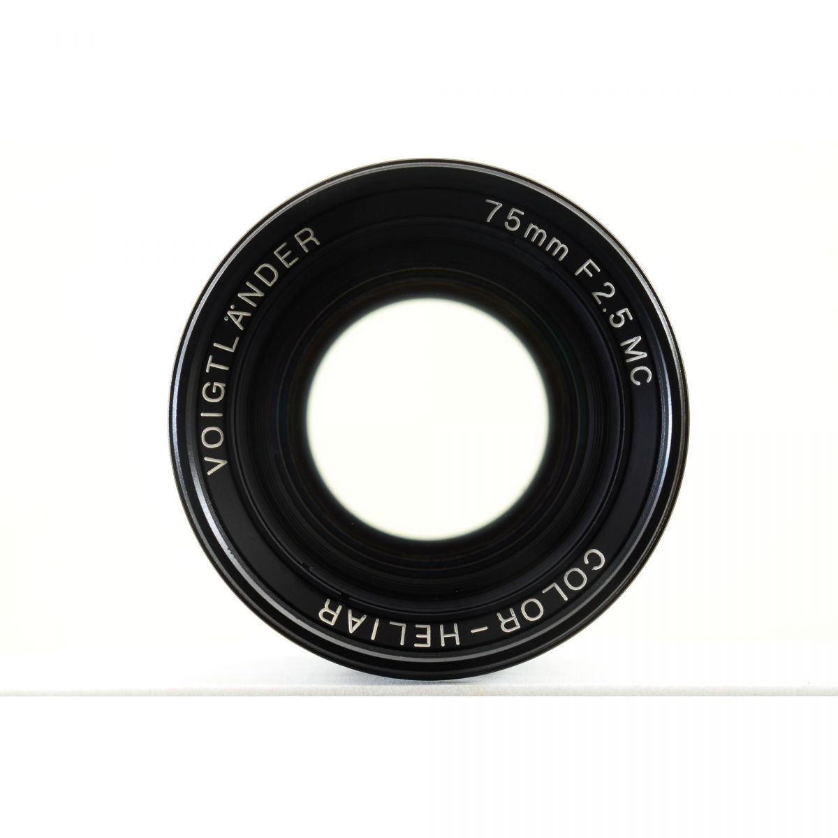 【中古】フォクトレンダー COLOR-HELIAR 75mm f/2.5 MC 中望遠 単焦点レンズ Eマウントアダプター付 S/N: 9020028