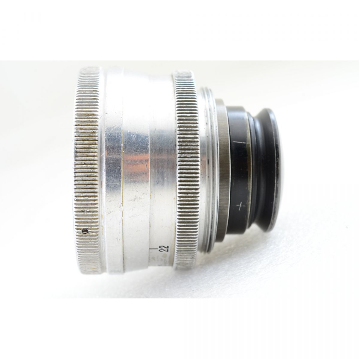 【中古】Carl Zeiss Jena Biogon 35mm f/2.8 T* 広角 単焦点レンズ コンタックスレンジファインダー用 S/N: 2843318