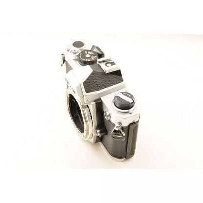【中古】Nikon FM シルバー 35mm 一眼レフ フィルムカメラ +Ai-S NIKKOR 50mm F1.4 単焦点 MF カメラレンズ 交換レンズ ニコン