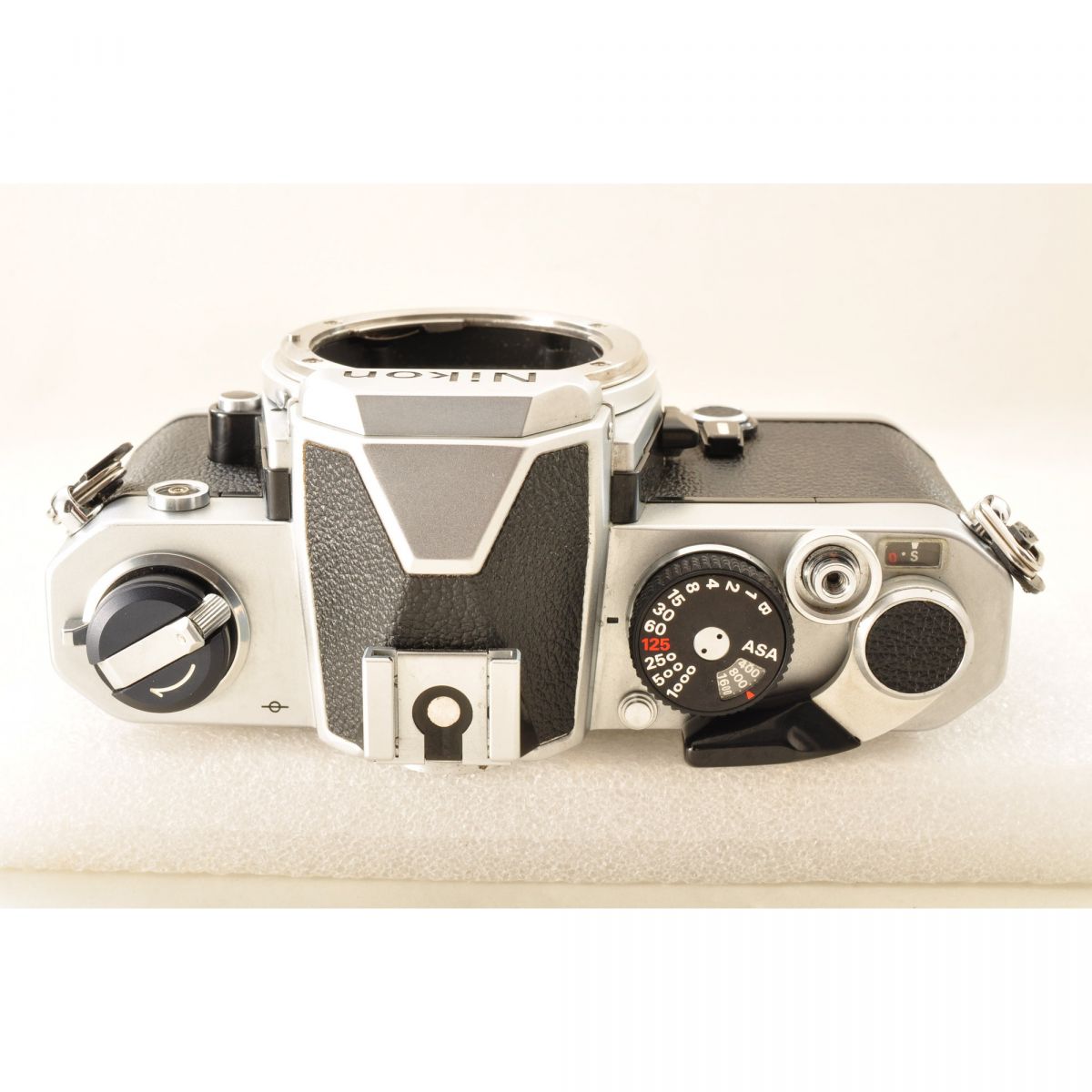 【中古】Nikon FM シルバー 35mm 一眼レフ フィルムカメラ +Ai-S NIKKOR 50mm F1.4 単焦点 MF カメラレンズ 交換レンズ ニコン