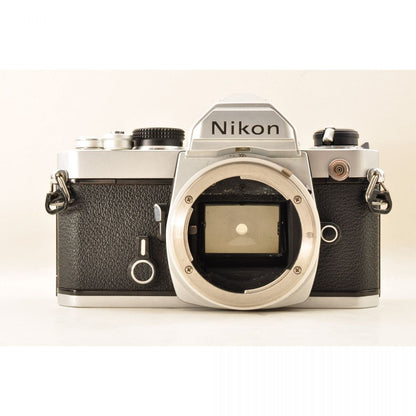 【中古】Nikon FM シルバー 35mm 一眼レフ フィルムカメラ +Ai-S NIKKOR 50mm F1.4 単焦点 MF カメラレンズ 交換レンズ ニコン