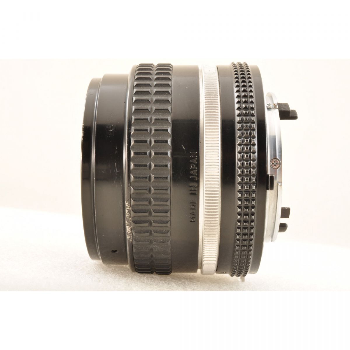 【中古】Nikon FM シルバー 35mm 一眼レフ フィルムカメラ +Ai-S NIKKOR 50mm F1.4 単焦点 MF カメラレンズ 交換レンズ ニコン