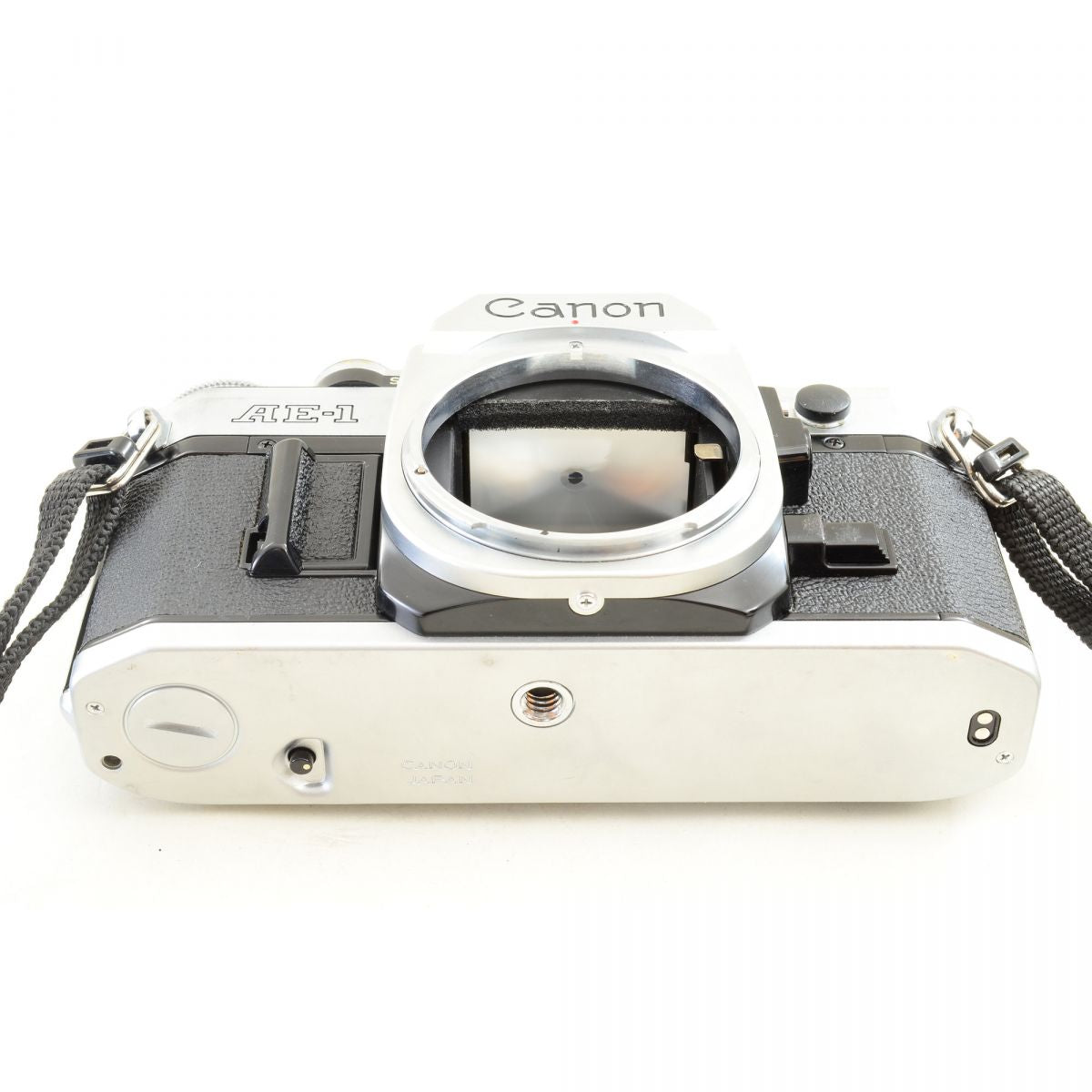 【中古】Canon AE-1 シルバー New FD 50mm f/1.4 標準 単焦点 フィルムカメラ 一眼レフ キヤノン セット S/N:4544443