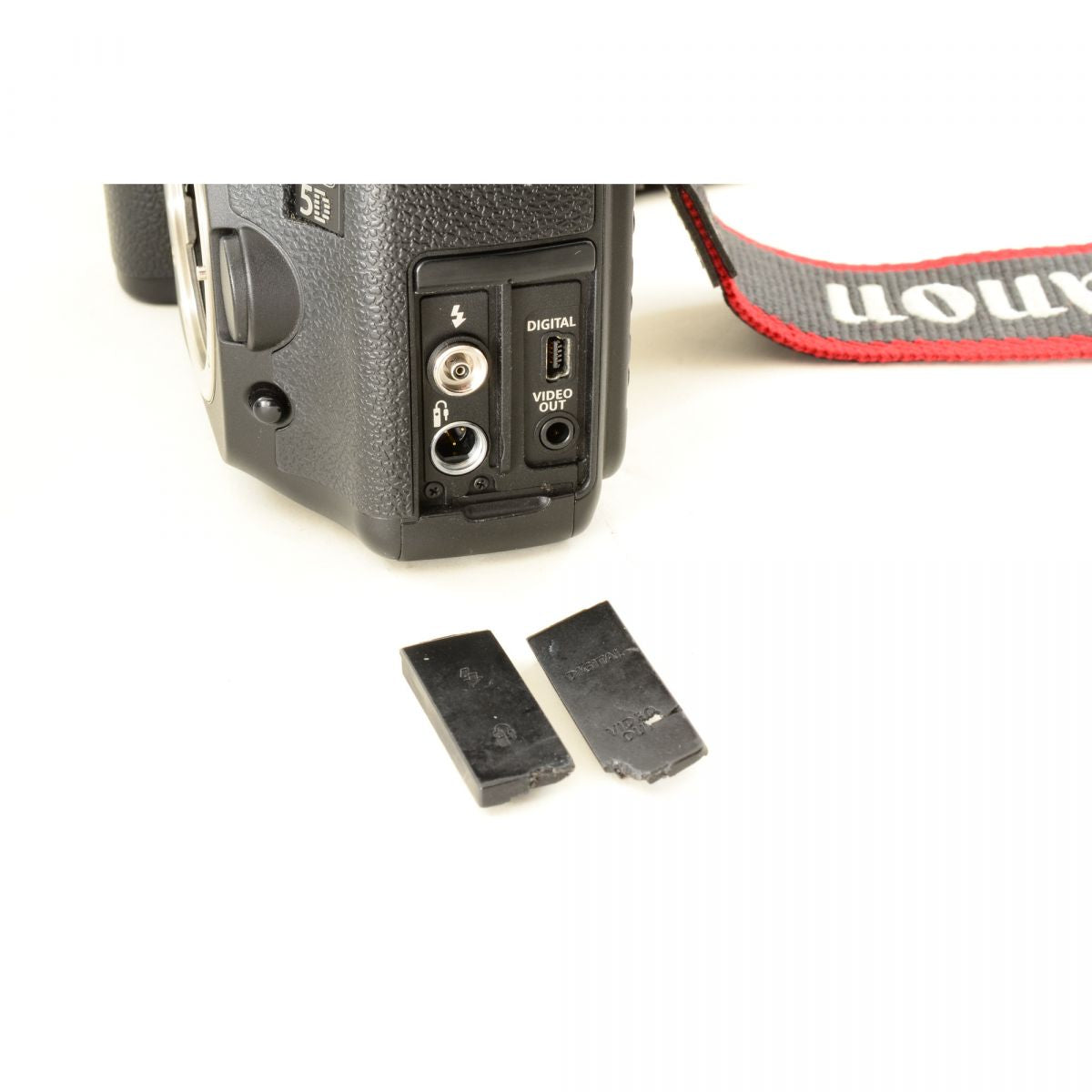 【中古】Canon EOS 5D フルサイズ 1280万画素 一眼レフ デジタルカメラ キヤノン S/N:2211203106