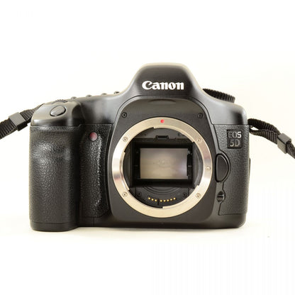 【中古】Canon EOS 5D フルサイズ 1280万画素 一眼レフ デジタルカメラ キヤノン S/N:2211203106