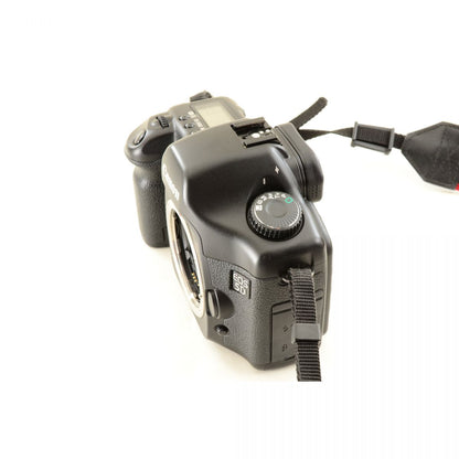 【中古】Canon EOS 5D フルサイズ 1280万画素 一眼レフ デジタルカメラ キヤノン S/N:2211203106