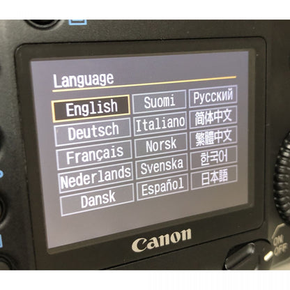 【中古】Canon EOS 5D フルサイズ 1280万画素 一眼レフ デジタルカメラ キヤノン S/N:2211203106