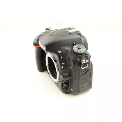 【中古】Nikon D750 デジタル一眼レフカメラ AF-S NIKKOR 24-120mm f/4G ED VR レンズキット ニコン S/N: 2060957