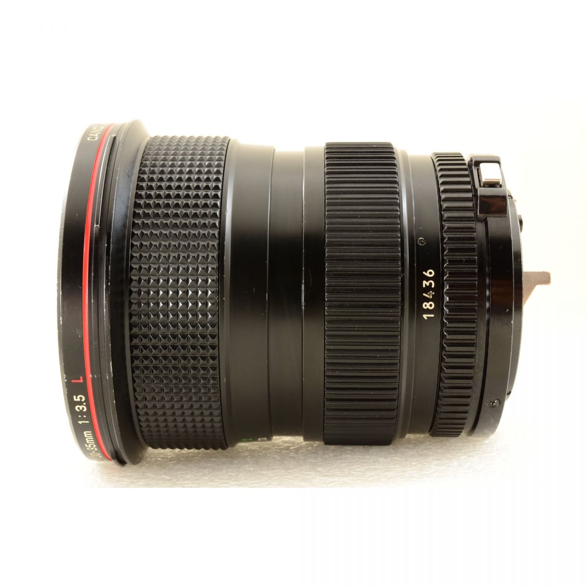 【中古】Canon New FD 20-35mm f/3.5 L 広角 ズームレンズ キャノン S/N: 18436