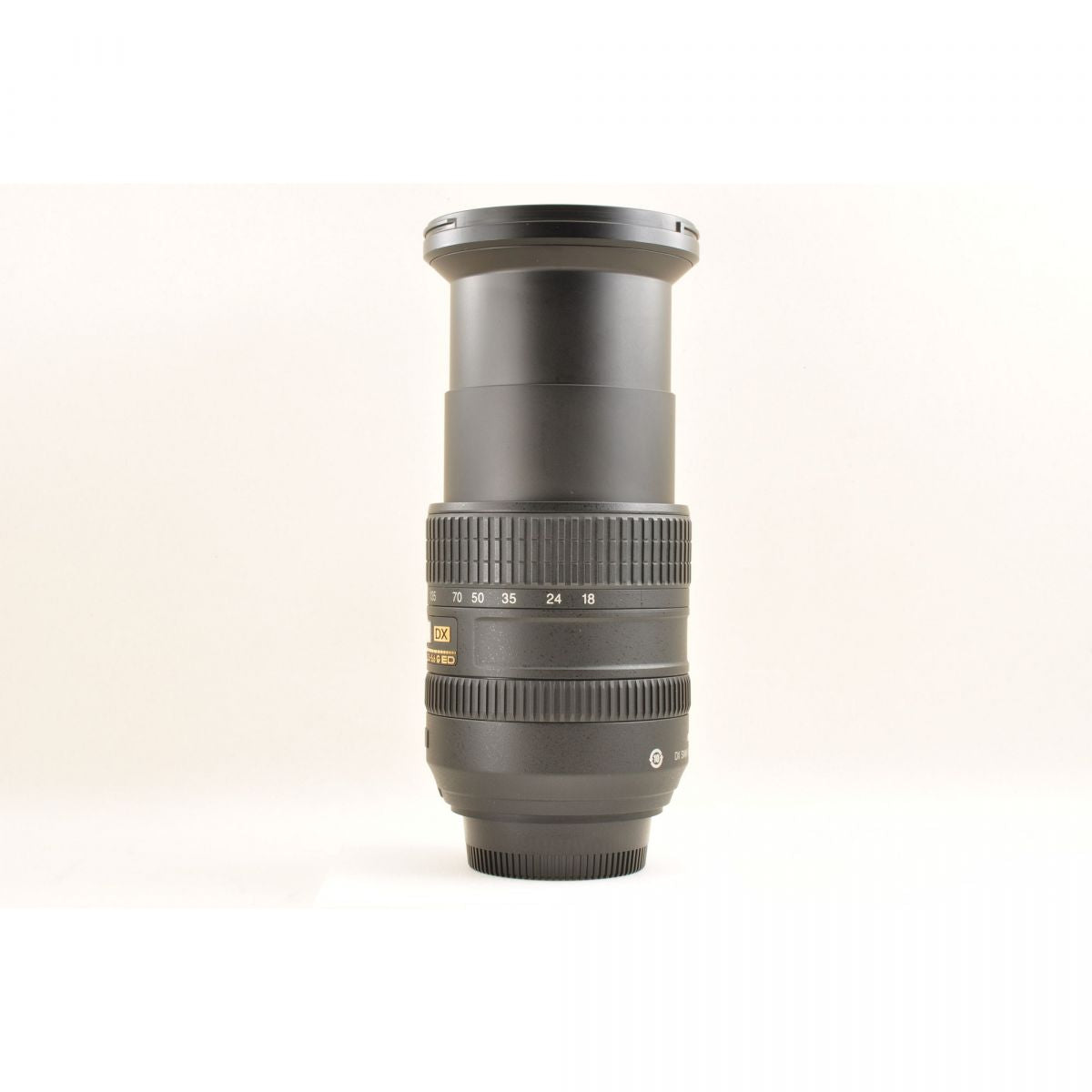 【中古】Nikon AF-S DX NIKKOR 18-200mm F3.5-5.6G ED VR フード付き ズーム カメラレンズ 交換レンズ ニコン S/N:3011997