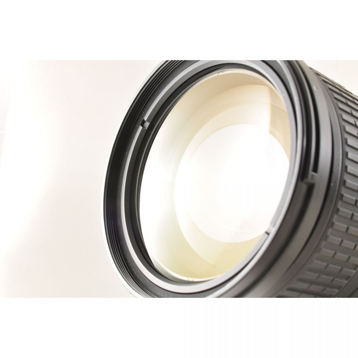 【中古】Nikon AF-S DX NIKKOR 18-200mm F3.5-5.6G ED VR フード付き ズーム カメラレンズ 交換レンズ ニコン S/N:3011997