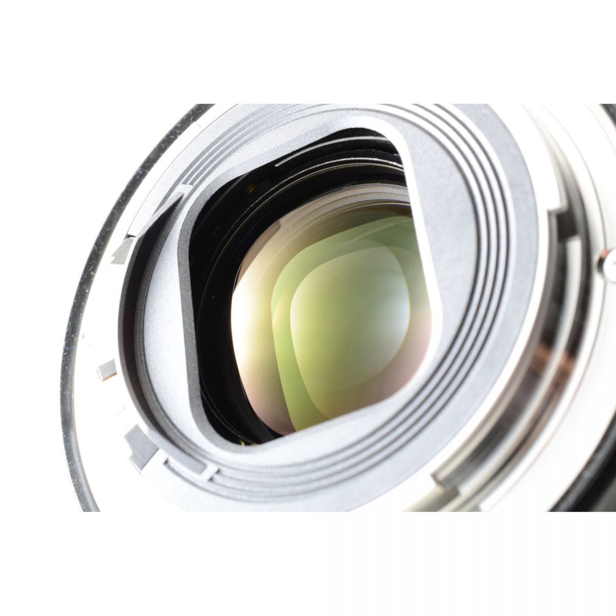 【中古】Canon EF 24-105mm f/4 L IS II USM フード付 標準 ズームレンズ キャノン S/N: 6723004584