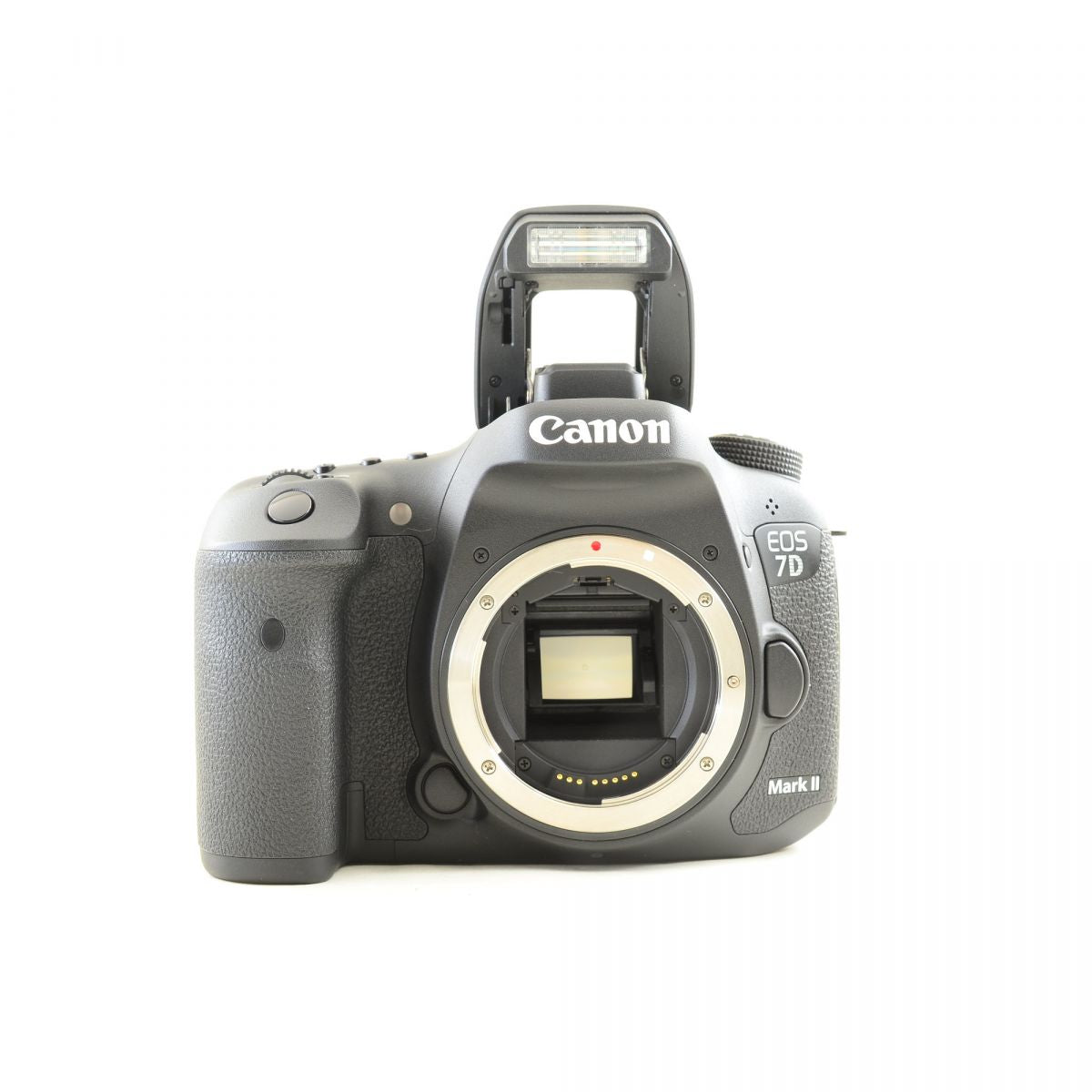 【中古】Canon EOS 7D Mark II デジタル一眼レフカメラ EF-S 18-135mm f/3.5-5.6 IS ズーム キヤノン セット S/N:321055000392