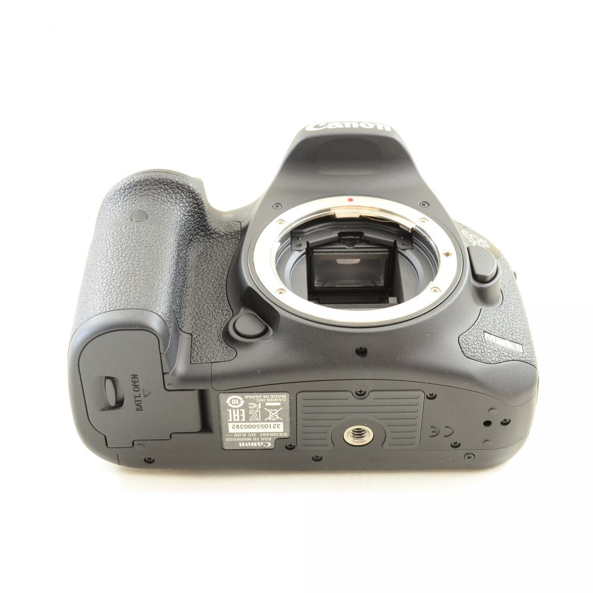 【中古】Canon EOS 7D Mark II デジタル一眼レフカメラ EF-S 18-135mm f/3.5-5.6 IS ズーム キヤノン セット S/N:321055000392